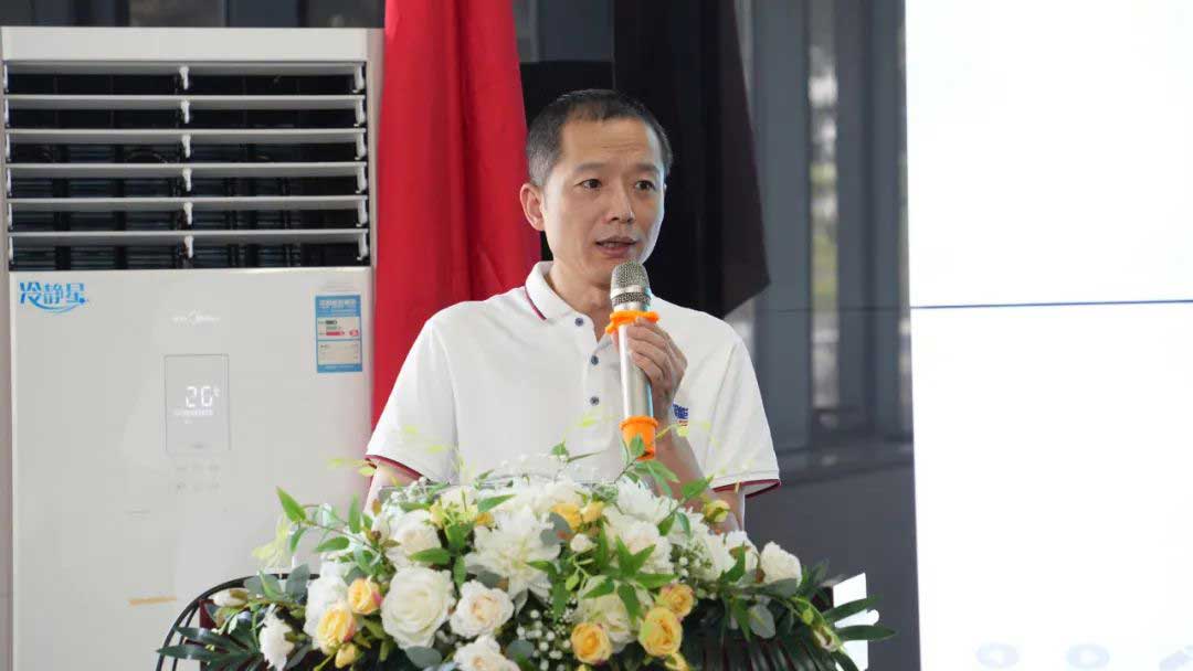 百勝智能省級產品銷售中心總監(jiān) 謝小斌