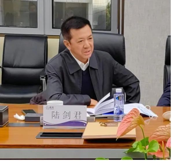 中國(guó)安防協(xié)會(huì)安檢防爆專業(yè)委員會(huì)赴同方威視開(kāi)展工作調(diào)研