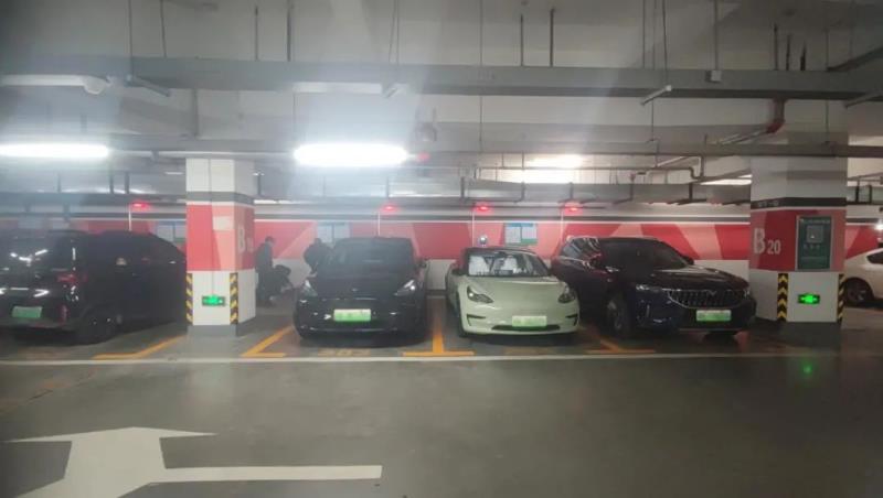 南京蘇寧慧谷上線捷順科技充電樁+運營增收方案，停充一體助力增收35%