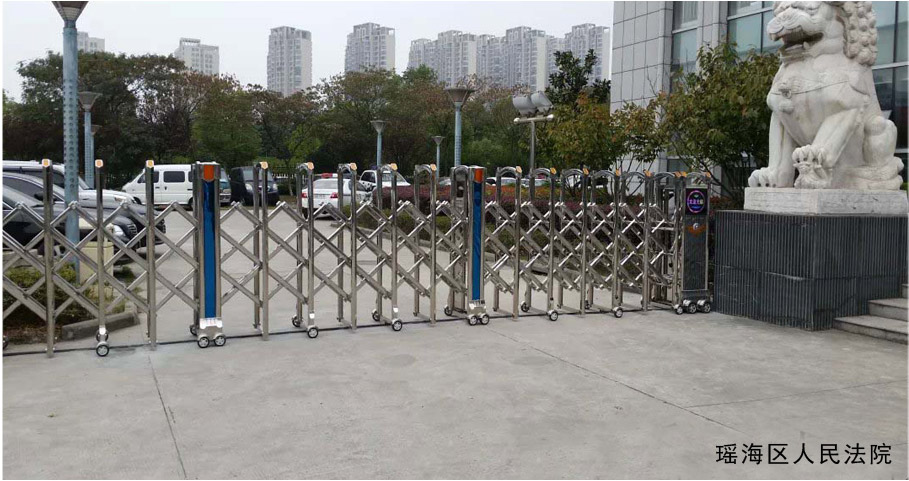 瑤海區(qū)人民法院伸縮門(mén)工程案例 - 中出網(wǎng)-智能出入口門(mén)戶