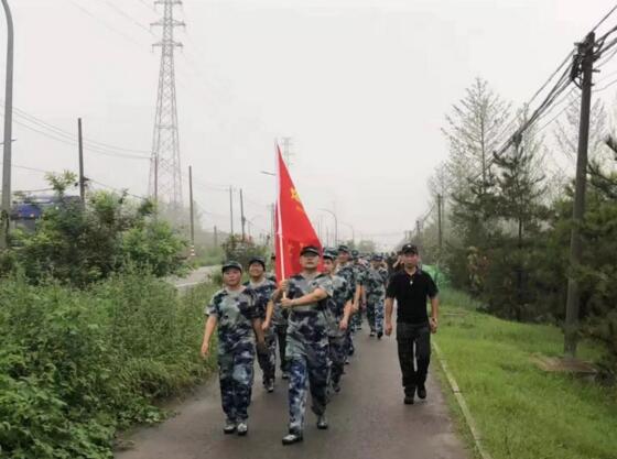 “熔爐之煉，再現(xiàn)鐵軍” 記陽光海天軍事訓練營&半年度會議