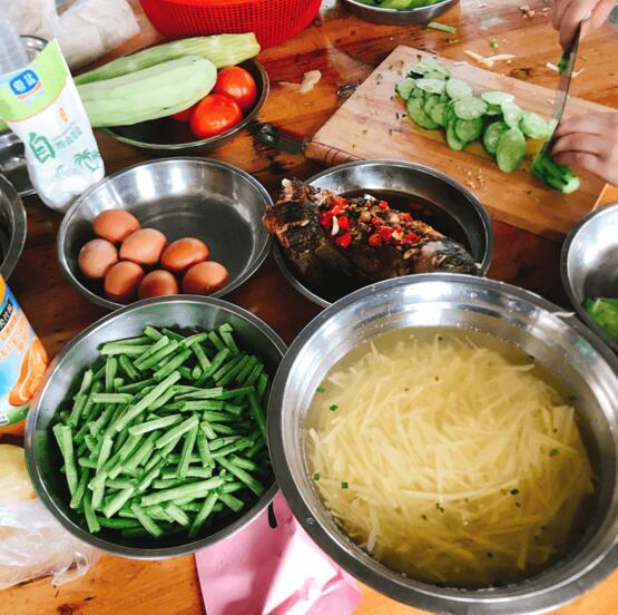 刀功細(xì)膩 大顯身手