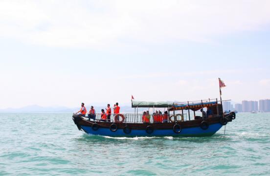 出海捕魚