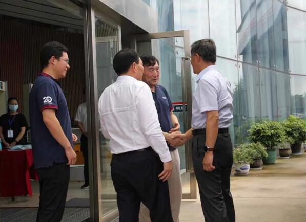省委常委、省紀委書記馬森述蒞臨百勝智能調研指導