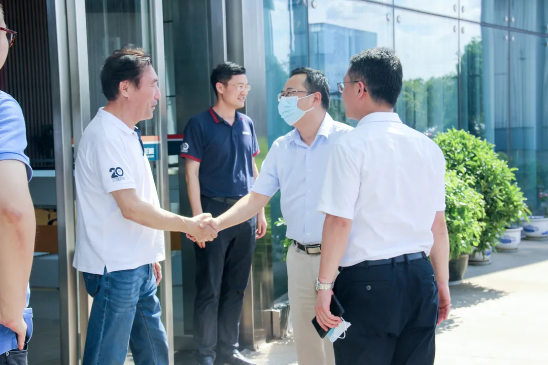 省發(fā)改委副主任寧全一行蒞臨百勝智能開展“五問五幫”走訪調(diào)研活動(dòng)