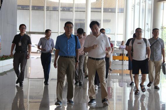 《安全電壓開門機》、《戶外電動門安全要求》團體標準編制工作會在百勝智能順利召開