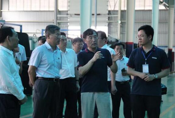省委常委、省紀委書記馬森述蒞臨百勝智能調(diào)研指導(dǎo)