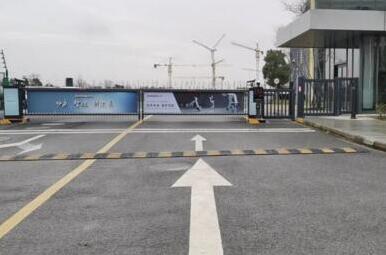 人行、車行一體化智慧管理，百勝智能助力新松機(jī)器人數(shù)字化工廠建設(shè)