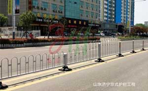 山東濟(jì)寧京式護(hù)欄工程 - 中出網(wǎng)-智能出入口門戶