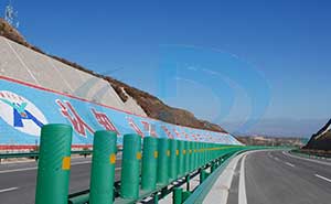 河源高速公路惠州段護(hù)欄案例 - 中出網(wǎng)-智能出入口門戶