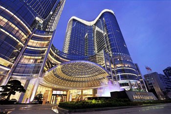 索菲特廣州大酒店旋轉(zhuǎn)門案例 - 中出網(wǎng)-智能出入口門戶