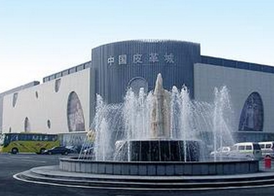 海寧皮革城水晶卷簾門案例 - 中出網-智能出入口門戶