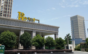 襄陽漢江夢小區(qū)道閘案例 - 中出網-智能出入口與停車充電門戶