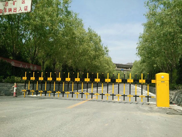 涉縣天鐵集團(tuán)道閘案例 - 中出網(wǎng)-智能出入口門戶