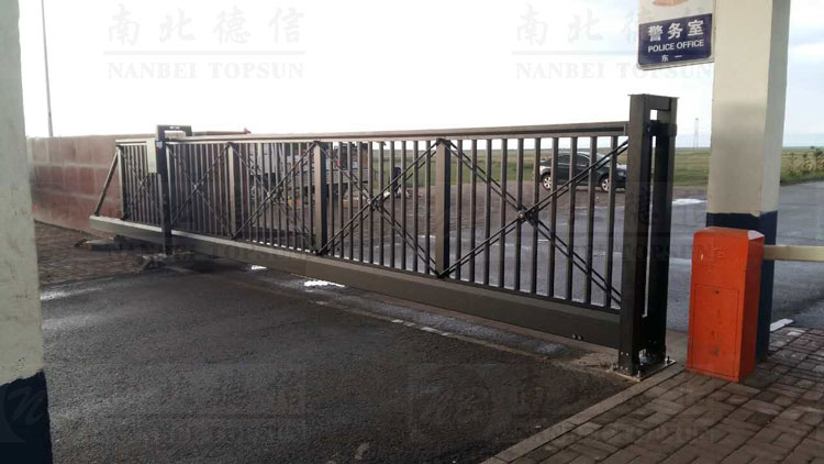 集安市合泰機(jī)電貿(mào)易有限公司818L對開懸浮平移門 - 中出網(wǎng)-智能出入口門戶