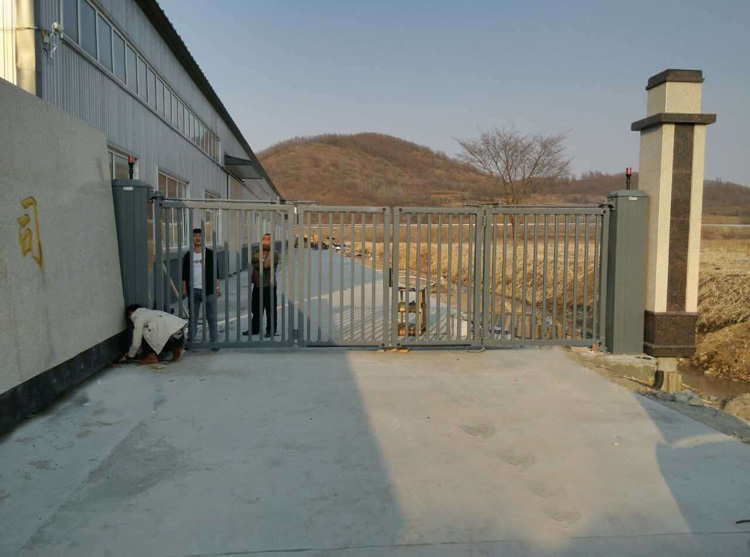 黑龍江省牡丹江綏芬河市無軌懸浮門案例 - 中出網-智能出入口門戶