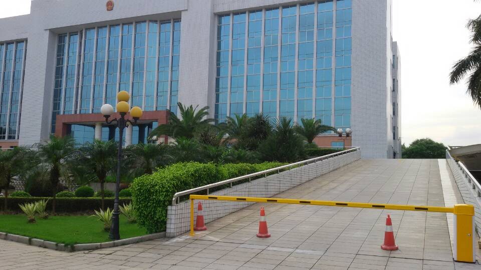 東莞市東坑人民政府停車場系統(tǒng)工程案例 - 中出網(wǎng)-智能出入口門戶
