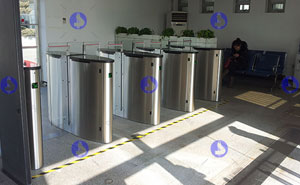 南京熊貓洗衣機(jī)工廠通道閘案例 - 中出網(wǎng)-智能出入口門戶