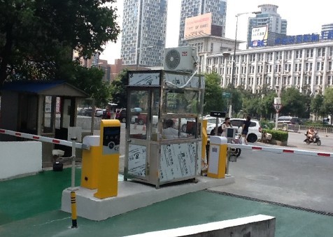 湖南瀟湘電影集團停車場管理系統(tǒng)案例 - 中出網(wǎng)-智能出入口門戶