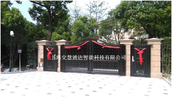 合生東郊別墅開門機(jī)案例 - 中出網(wǎng)-智能出入口門戶
