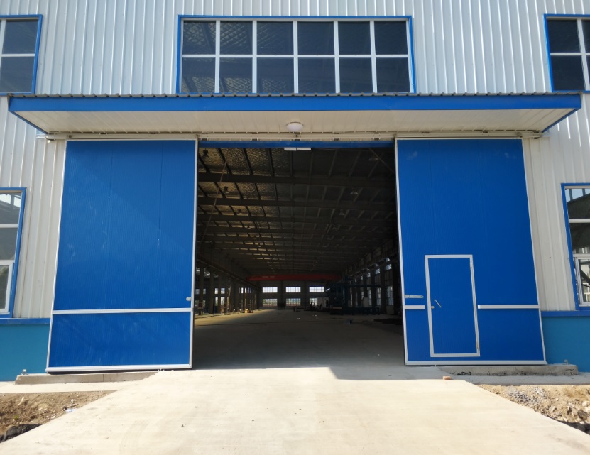 河南四建股份公司工業(yè)雙開推拉門案例 - 中出網(wǎng)-智能出入口門戶
