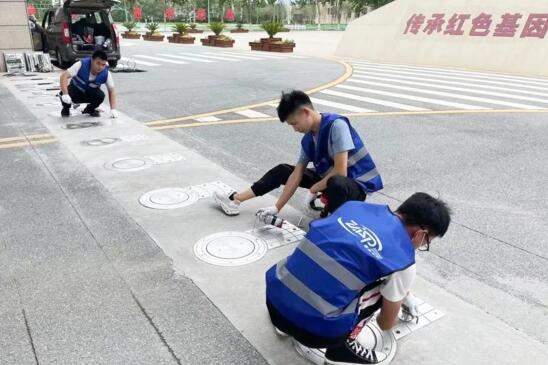 卓奧世鵬不畏盛夏酷暑，撐起平安“保護(hù)傘”