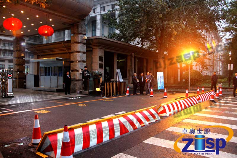 人民解放軍總參京西賓館路障機(jī)案例 - 中出網(wǎng)-智能出入口門戶