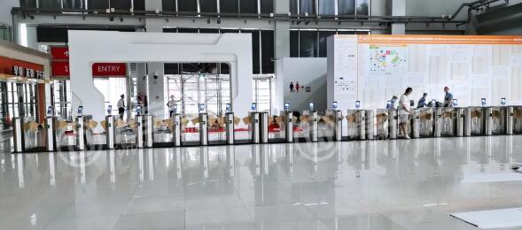 德寶智能在上海國(guó)際會(huì)展中心安裝了45臺(tái)人行通道閘案例分享