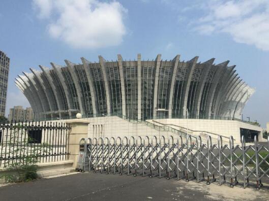 讓杭州出安智能電動(dòng)伸縮門成為浙江工商大學(xué)的信心首選
