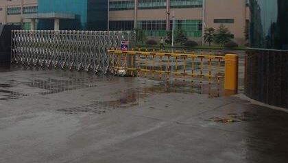 紹興出安智能伸縮門進駐紹興市容納測控技術有限公司