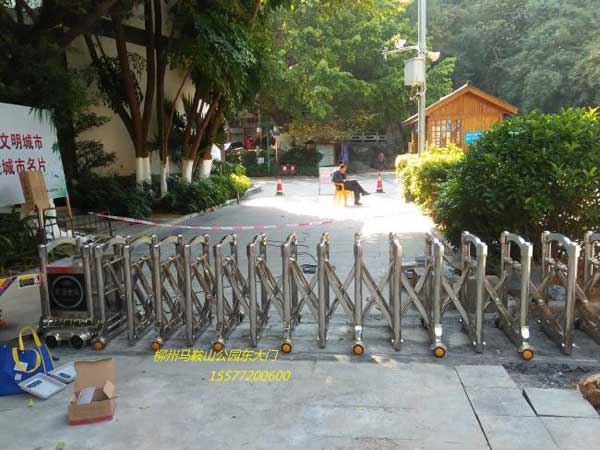 喜迎柳州出安智能電動伸縮門進(jìn)駐柳州市馬鞍山公園