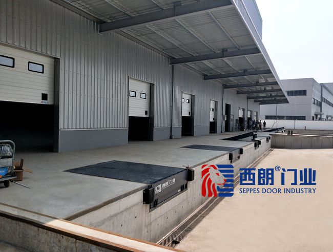 昆山倉庫碼頭叉車裝卸貨平臺(tái) 昆山倉庫碼頭叉車裝卸貨平臺(tái)