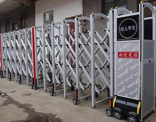 秦皇島市傲森爾裝具服裝有限公司信賴秦皇島出安智能電動(dòng)伸縮門