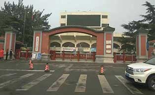 北京市先農(nóng)壇體育館伸縮門工程案例 - 中出網(wǎng)-智能出入口門戶
