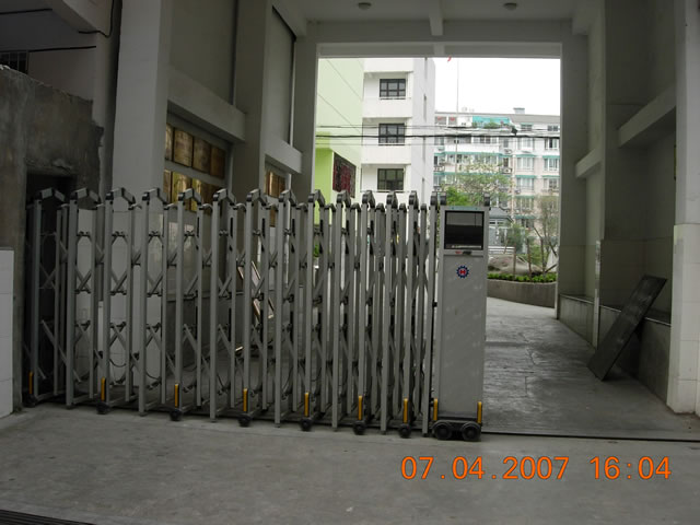 熱烈祝賀麗水出安智能電動伸縮門進駐麗水市中山小學(xué)