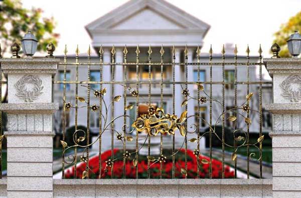 慶賀慶陽(yáng)出安智能?chē)鷫ψo(hù)欄進(jìn)駐慶陽(yáng)正洋?鳳凰大境