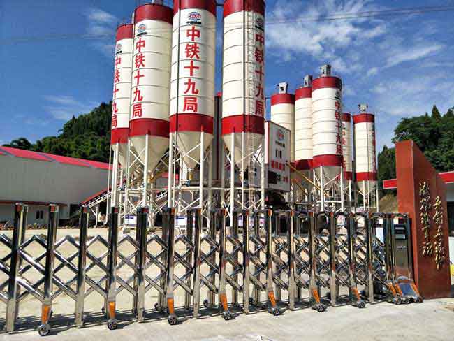 中鐵十九局重慶鐵路樞紐東環(huán)線電動(dòng)伸縮門(mén)案例 - 中出網(wǎng)-智能出入口門(mén)戶