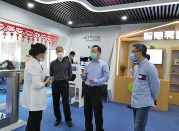 廈門(mén)市政協(xié)黨組成員、副主席李欽輝一行調(diào)研瑞為