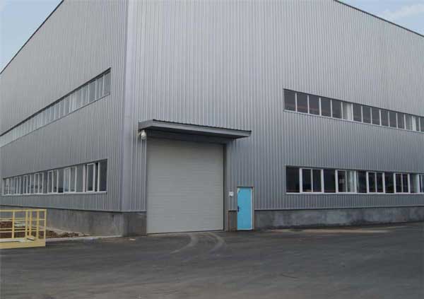 青島一汽工地工業(yè)門案例 - 中出網-智能出入口門戶