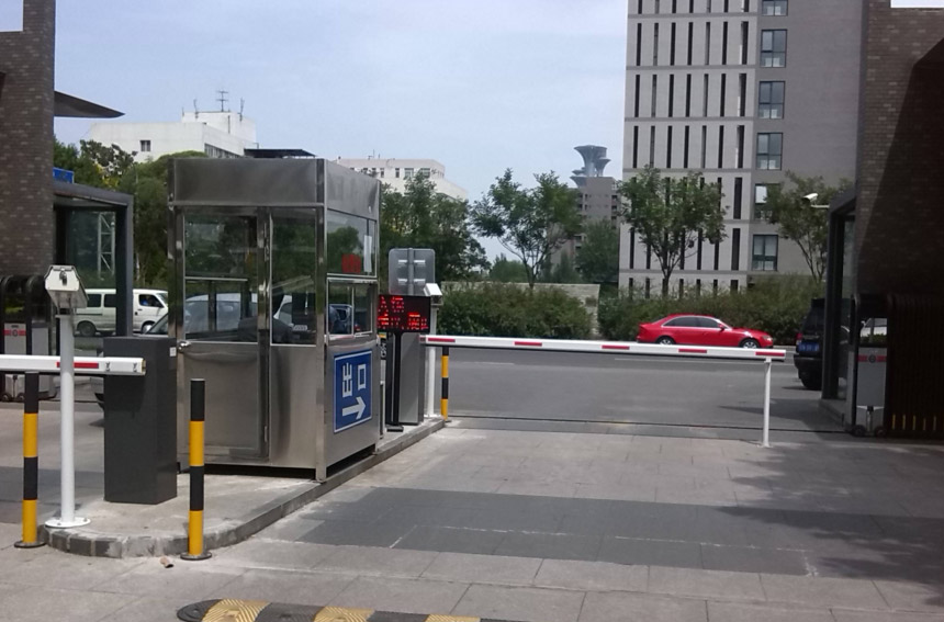 熱烈祝賀景益陽出安智能車牌識別進(jìn)駐中梁龍泉臺